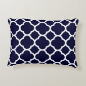 ネイビーブルーとホワイトのクローバーパターン アクセントクッション (裏面)