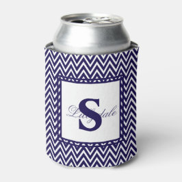 ネイビーブルーとホワイトのシェブロンストライプ 缶クーラー