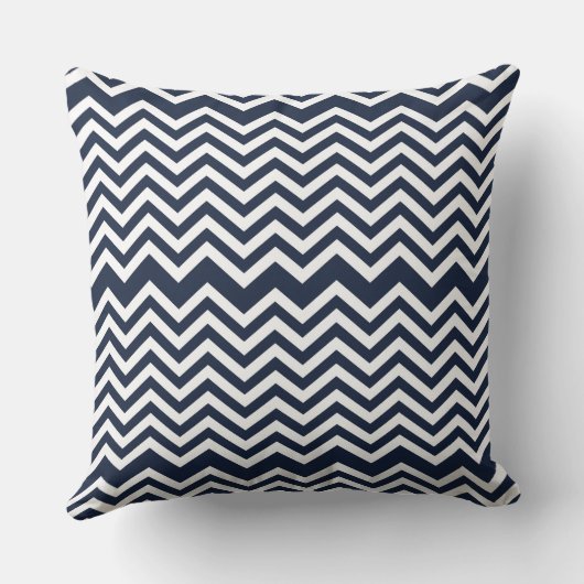 ネイビーブルーとホワイトのシェブロン模様 クッション (裏面)