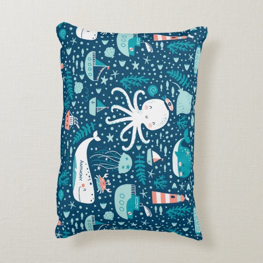 ネイビーブルーとホワイト航海の海パターン少年 アクセントクッション (裏面(縦))