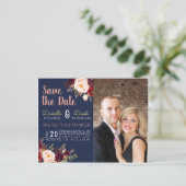 ネイビーブルーとメルローの花のSave the Date インビテーションポストカード (スタンド正面)