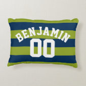 ネイビーブルーとライムグリーンストライプラグビー名番号 アクセントクッション (裏面)
