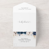 ネイビーブルーと埃っぽいバラすべて1つの結婚式の招待 オールインワン招待状 (外側)