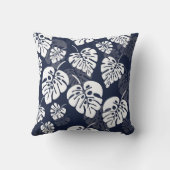 ネイビーブルーと白い熱帯地方の葉 |フローラ クッション (裏面)