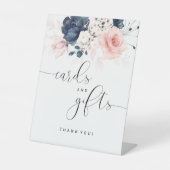 ネイビーブルーと赤面ピンクのウェディングカードとギフト 台座サイン (正面)