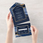 ネイビーブルーと金ゴールドアゲートマーブル結婚ズ オールインワン招待状 (貼ってはがせる)