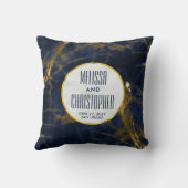 ネイビーブルーと金ゴールドモダンマーブル結婚ズ クッション (裏面)