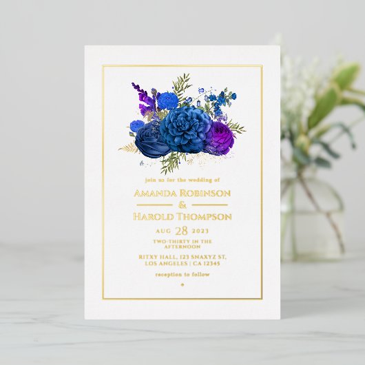 ネイビーブルーと金ゴールドヴィンテージのフローラ結婚のフォイル 箔招待状 (立ち正面)