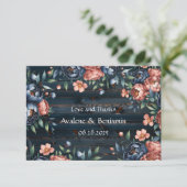 ネイビーブルーと銅牡丹ブーケ結婚ウッド サンキューカード (スタンド正面)