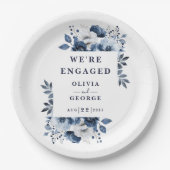 ネイビーブルーのエレガントなカントリー フラワエンゲージメントパーティー ペーパープレート (正面)