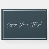 ネイビーブルーのカリグラフィー スクリプト クリーン シンプル ゲストブック (裏面)