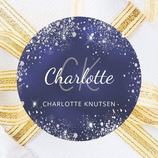 ネイビーブルーのシルバーグリッターの塵が散りばめられた名前のイニシャル ラウンドシール