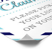 ネイビーブルーのスーツケース受取所 トラベル 航空会社 ギフト テーブル ポスター (角)