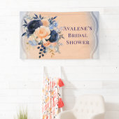 ネイビーブルーのピーチペイントフラワーブライダルシャワー 横断幕 (インサイチュ)