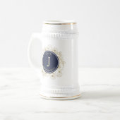 ネイビーブルーのモノグラム グルームスマン ビールジョッキ (正面左)