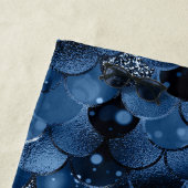 ネイビーブルーの人魚はかりで測名 ビーチタオル (インサイチュ)