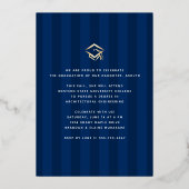 ネイビーブルーの卒業写真モダンスクリプ実在ト金ゴールド 箔招待状 (裏面)