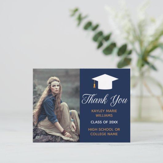 ネイビーブルーの卒業写真 2025年 卒業感謝 ポストカード (スタンド正面)