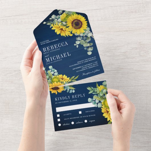 ネイビーブルーの木製ひまわりとユーカリの結婚式 オールインワン招待状 (貼ってはがせる)