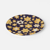 ネイビーブルーの背景を持つクリスマスクッキーリース ペーパープレート (アングル)