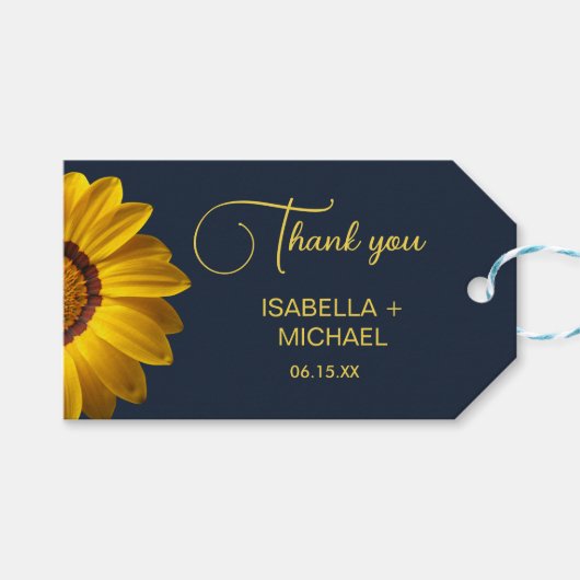 ネイビーブルーの花に黄色の花の背景モノグラム ギフトタグ (正面(横))