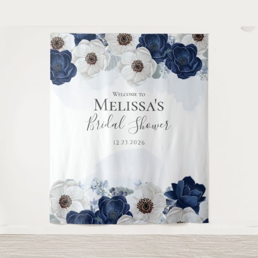 ネイビーブルーの花のウェディングシャワー・ウォーターカラー タペストリー (正面)