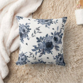 ネイビーブルーの花オンホワイト クッション (ブランケット)