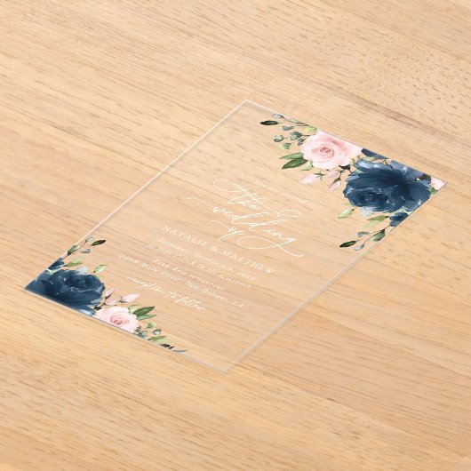 ネイビーブルーの花、ピンクの花、フローラ結婚ズ アクリル招待状 (レイダウン)