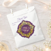 ネイビーブルーまたはバイオレットとマンダラ金ゴールド フェイバーバッグ (クリップ留めされた状態)
