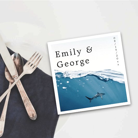 ネイビーブルーアンダーウォーターシャーク航海のビーチ結婚式 スタンダードカクテルナプキン