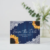 ネイビーブルーウッドヒマワリ結婚式の日付を保存 案内ポストカード (スタンド正面)