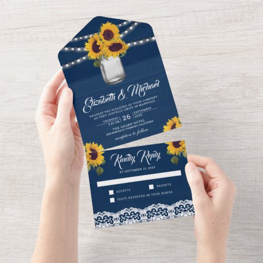 ネイビーブルーウッドレースサンフラワーズメイソンジャー結婚ズ オールインワン招待状 (貼ってはがせる)
