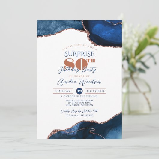 ネイビーブルーエレガントアダルトサプライズパーティー誕生日 招待状 (スタンド正面)