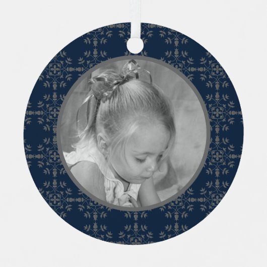ネイビーブルーエレガントスノーフレーク写真クリスマス メタルオーナメント (正面)
