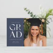 ネイビーブルーグラードブロックモダン写真卒業 招待状 (スタンド正面)