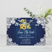 ネイビーブルーサンフラワーウッドレース散水缶結婚の セーブザデート (スタンド正面)