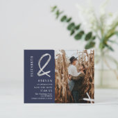 ネイビーブルーシルバーアンパサンド写真の日付を保存 ポストカード (スタンド正面)