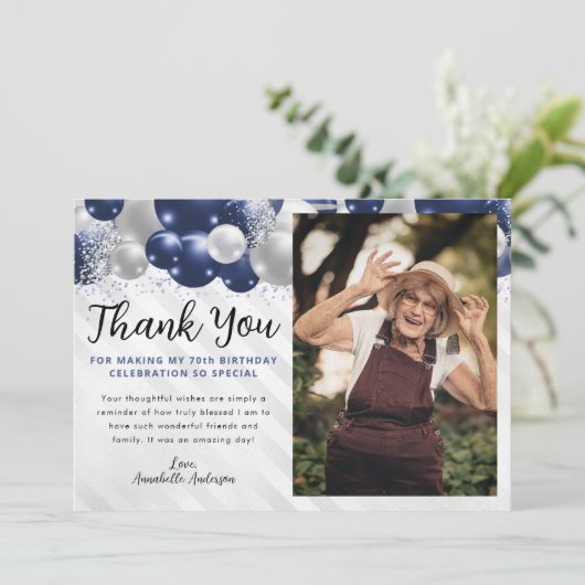 ネイビーブルーシルバーバルーングリッターフォト誕生日 サンキューカード (スタンド正面)