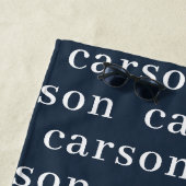 ネイビーブルーシンプルパーソナライズされたの繰り返し名 ビーチタオル (インサイチュ)