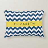 ネイビーブルージグザグザグネイビーブルーシェブロン、お名前 アクセントクッション (正面)