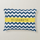 ネイビーブルージグザグザグネイビーブルーシェブロン、お名前 アクセントクッション (裏面)