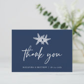 ネイビーブルースターフィッシュモダンスクリプトビーチ結婚式 サンキューカード (スタンド正面)