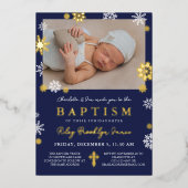 ネイビーブルースノーフレーク写真冬バプテスマ金ゴールド 箔招待状 (正面)