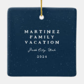 ネイビーブルースペックルフレームシンプルクリスマスフォト セラミックオーナメント (裏面)