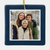 ネイビーブルースペックルフレームシンプルクリスマスフォト セラミックオーナメント (正面)