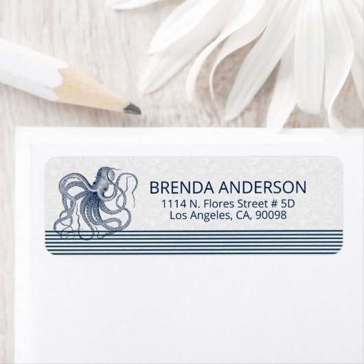 ネイビーブルータコとストライプ白の上の ラベル (インサイチュ)