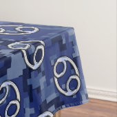 ネイビーブルーデジタルカモフラージュのがんサイン テーブルクロス (インサイチュ)