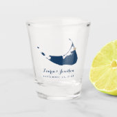 ネイビーブルーナンタケットアイランドマップ金ゴールド結婚ハート ショットグラス (正面)