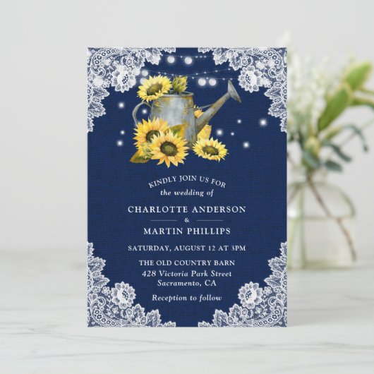 ネイビーブルーヒマワリ散水缶レース結婚ズ 招待状 (スタンド正面)