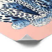 ネイビーブルーピンクチータヒョウ名門私立校風のドガーリーラム ポスター (角)